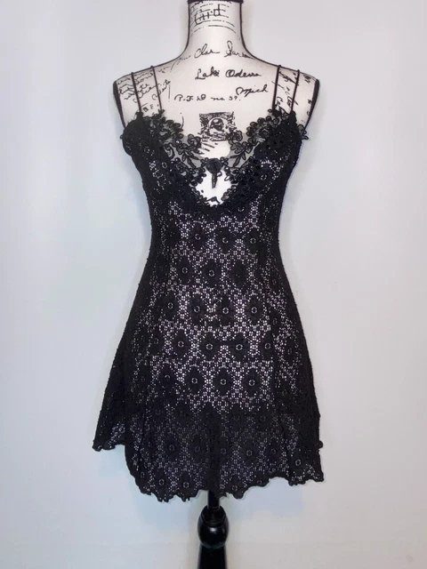 Je J'adore Medium Black Lace Beading Cut-Out Camisole Chemise Y2K 90s 2000s