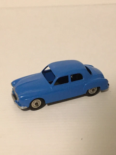Renault Frégate bordeaux et crème de 1959