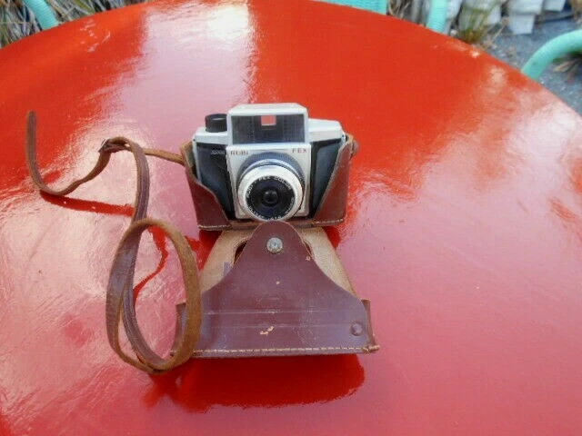 APPAREIL PHOTO ARGENTIQUE : RUBI - FEX COLOR ULTRAR 4x4