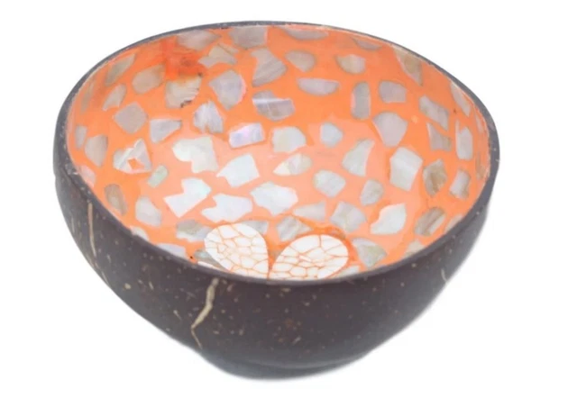 Coconut bowl with lacquered inetrior