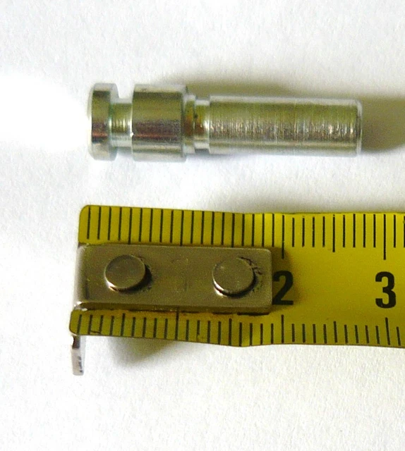 64532437 Axe de bielette pour charnière de porte de four Brandt sauter thermor