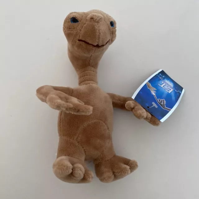 Universal Studios 6” ET The Extra-Terrestrial Plush - New with tags E.T soft toy