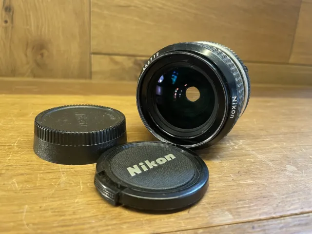 Casi Mint Nikon Ai Nikkor 28mm F/2.8 Gran Angular Mf Lente De Japón #V10M-10