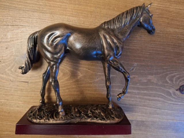 Red Rum Race Horse Figurine Model Atlas Editions The Sport of Kings