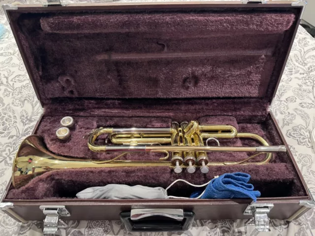 Yamaha YTR2320E Trumpet With Original Hard Case.