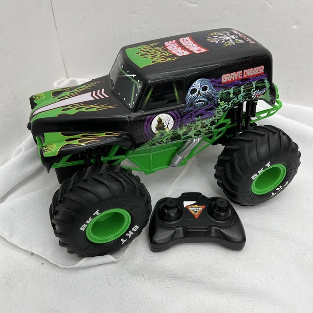 MONSTER JAM REMOTE Control Truck Mega Grave Digger AllTerrain 12.50