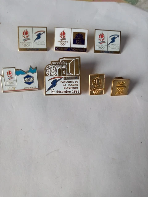Lot 15 Pin's jeux olympiques avec Attaches 1992 - FR