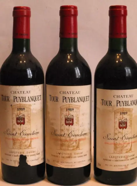 Lot 3 bouteilles de Château Tour Puyblanquet 1989 . Appellation Saint-Emilion