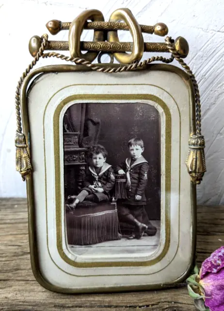 NICE UNUSUAL FRENCH ANTIQUE PICTURE FRAME late XIX th. C.