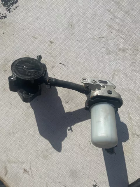 POMPE A CARBURANT    pour df 50 cv suzuki 4 tps