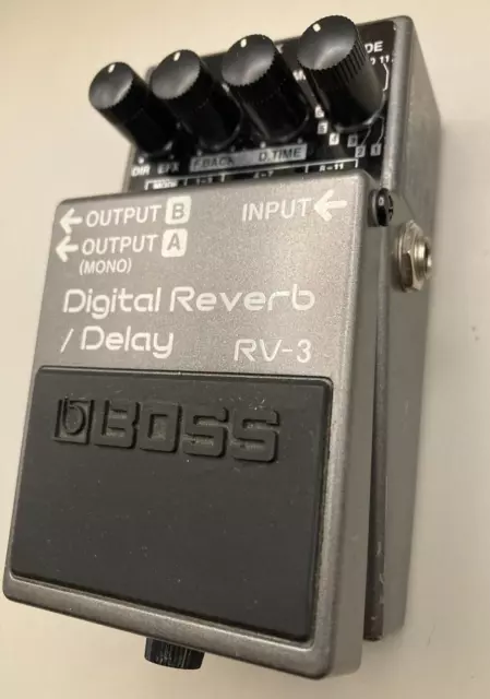 BOSS RV-3 Digital Reverb Delay Guitar Effects Pedal Tested Working from Japan