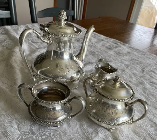 VTG Barbour Silver Co Quadruple silverplated Tea Set - 4 pcs