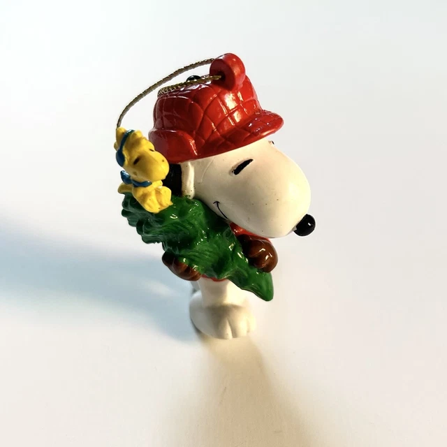 Peanuts Snoopy Woodstock Brighten Your Christmas Women's Sweatshirt