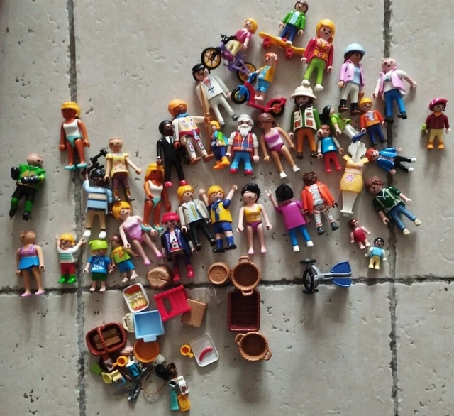 Lot De Personnages Et Accessoires Playmobil - Occasion, Divers Modèles Et Pièces