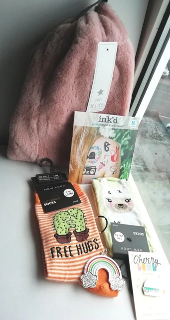 Girls/Teens New Stocking Filler Bundle - Scarf, Socks, Keyring, Tattoos, Badge