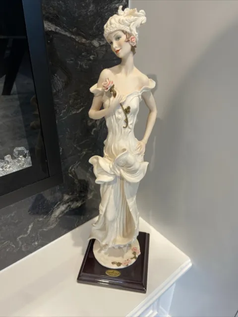 G. Armani Figurine The Flirt Capodimonte Porcelain Florence Sculpture Art 1288F