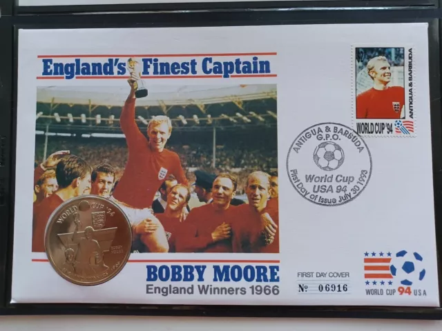 Englands Finest Captain Bobby Moore First Day Cover & Crown Coin 1993