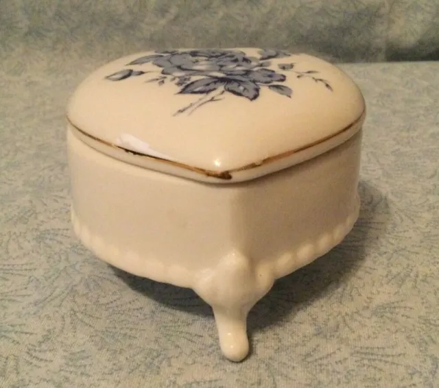 Heart Shaped Trinket Jewelry Footed Box Porcelain Ceramic Blues Roses w/Lid