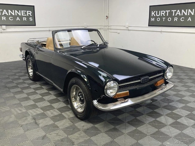 1972 Triumph TR-6 1972 TRIUMPH TR-6. OPALESCENT DARK GREEN.