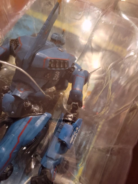 USED, BROKEN ARM Gipsy Danger Series 4 Pacific Rim Action Figure Toy ...