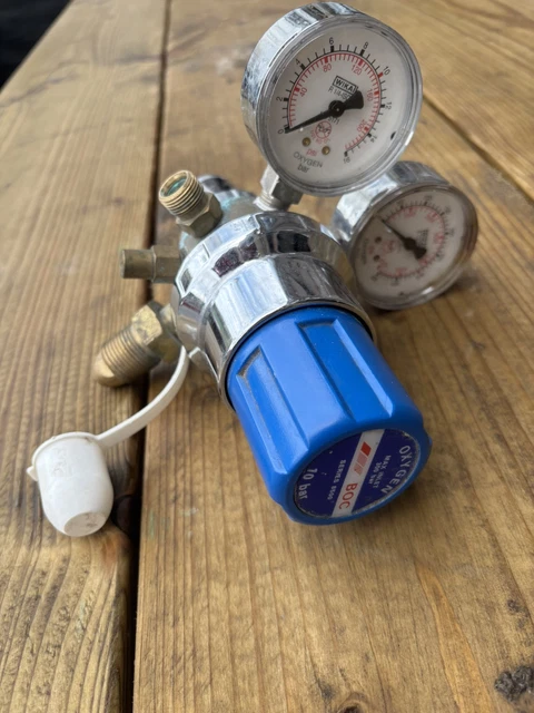 BOC SERIES 8000 Single Stage Oxygen Regulator 10 bar , out of date £21. ...
