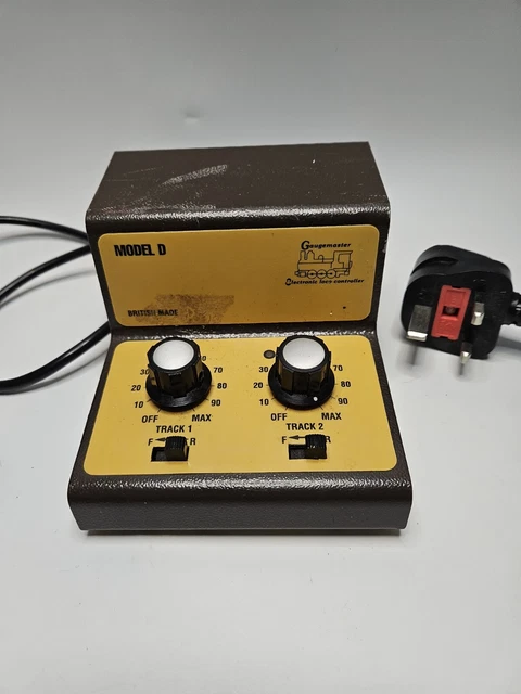 VINTAGE - GAUGE Master Model D twin track controller/transformer £65.00 ...