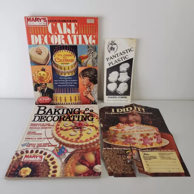 Wilton Yearbook Cake Decorating 1979 & 1986 Baking Booklet Ephemera Vintage