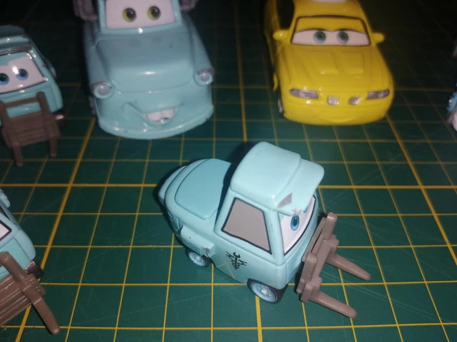 lot de  voitures cars disney pixar metal  d occasion 3