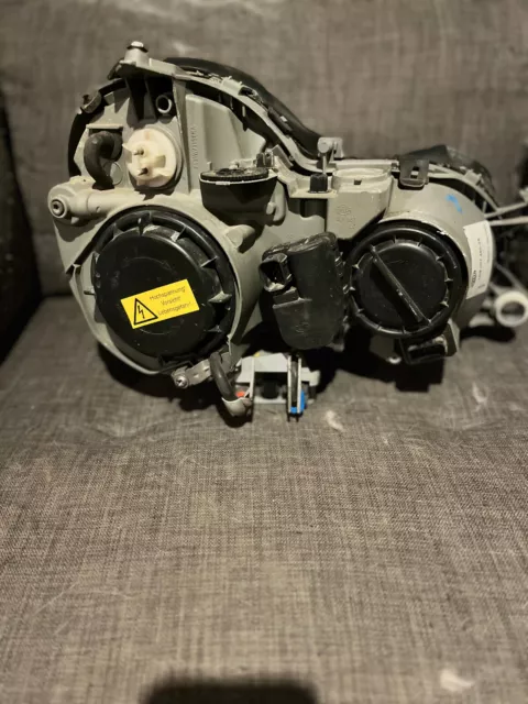 2000 Mercedes-Benz mercedes clk w208 headlight(s) drivers side and passenger side both included 2