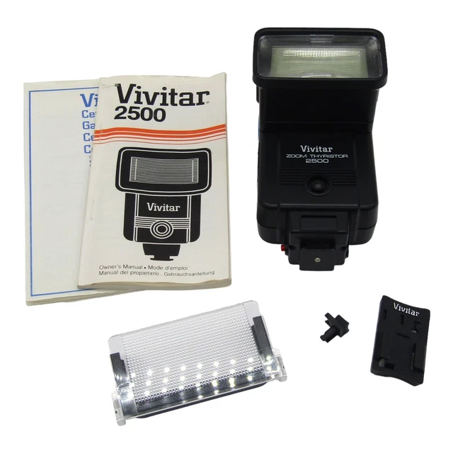Vivitar 2500 Electronic Flash Bouce / Zoom Head Auto Thyristor with Box & Manual