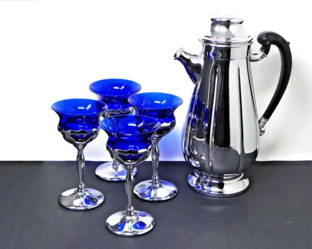 Farber Bro Art Deco Shaker with Bakelite Handle and 4 Cambridge Cocktail Glasses
