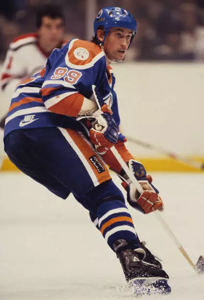 Wayne Gretzky Of The Edmondton Oilers 1980s Old Photo