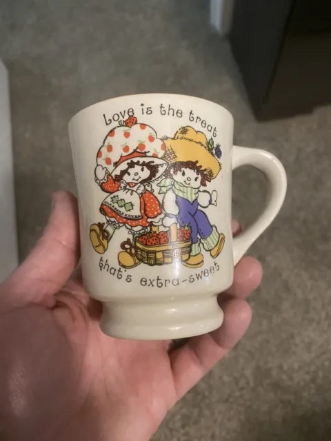 Vtg 1980 Strawberry Shortcake Huckleberry Pie Love Is The Treat Coffee Cup Mug