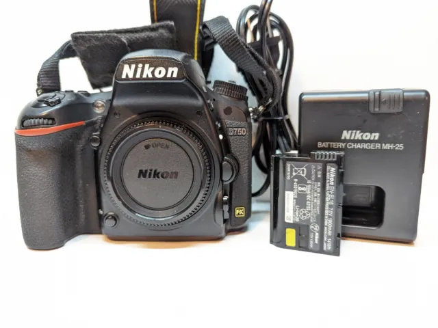 Nikon D750 FX-format Digital SLR Camera Body - Low 36k Shutter Count !!