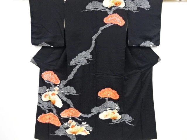 46824# Japanese Kimono / Antique Kimono / Embroidery / Shibori / Pine & Kiku