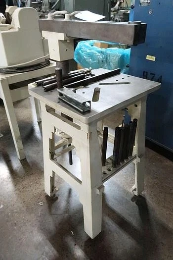 28" x 18" HAND TAPPING MACHINE - #29807