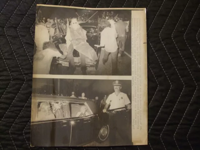 1972 Vietnam Anti War Protest Nixon Miami Convention Original News Wirephoto