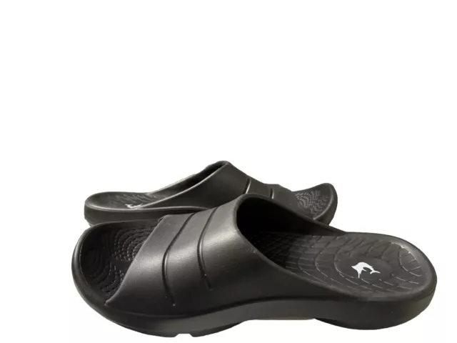 https://www.picclickimg.com/3D4AAOSwnwZlg2KQ/Mens-Reel-LegendsSlide-Black-Sliders-Sandals-Flip-Flops.webp