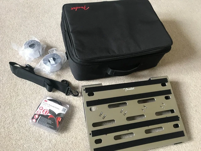 fender professional pedal board and soft case - small, excellent condition 2
