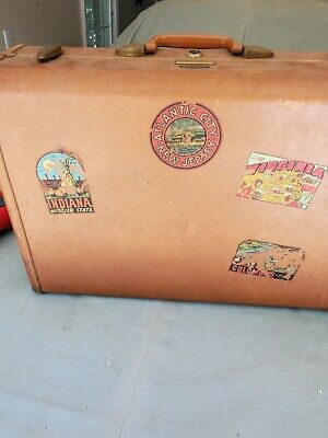 Vintage Samsonite Shwayder Bros. Brown Hard Shell Train Suitcase Luggage Case