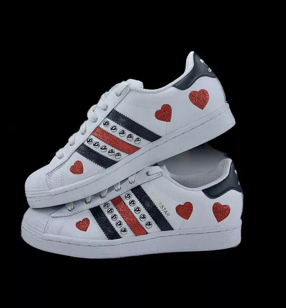 Adidas borchie hotsell e brillantini