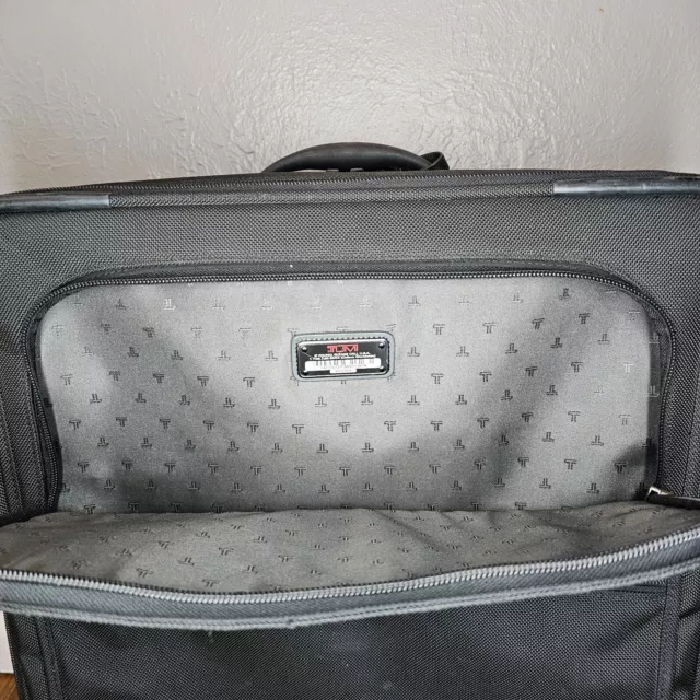 Tumi Alpha 2 Expandable 24” Wheeled Nylon Travel Luggage Trip Suitcase 22024D4 9