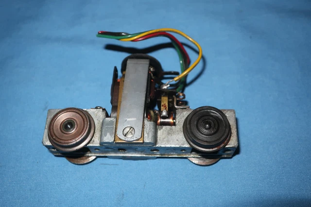 American Flyer Diesel Locomotive Motor Chassis w/1 Pul-mor wheel. Runs well American Flyer Diesel Locomotive Motor Chassis w/1 Pul-mor wheel. Runs well