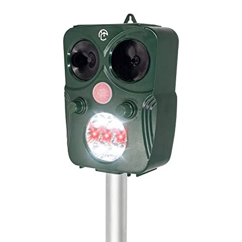 Solar Powered Ultrasonic Animal Repellent Waterproof Cat Repellent Squirrel