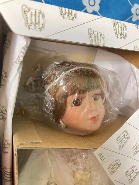 Porcelain Angel Doll 2001 231UU New in box Heritage Signature Collection 2
