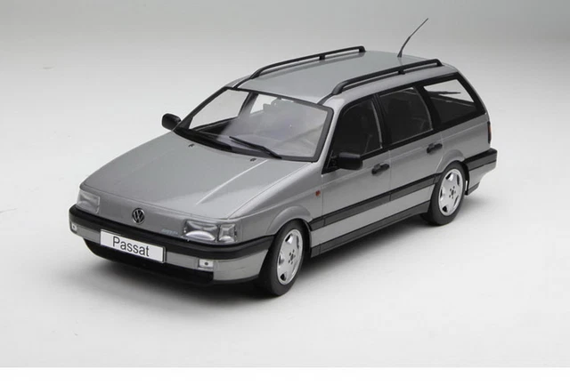 Modellino Volkswagen Passat Taxi Vienna 2005 – Amercom 1/43, Die-Cast, Ultimi Pezzi