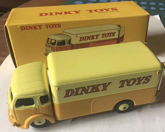 Dinky Toys Ancien – Simca Cargo Fourgon Bailly 33AN – Zamak – Échelle 1:43 – 1957 – France