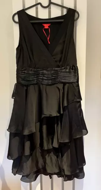 Abito da donna nero Monsoon occasione midi taglia 12 arricciature festa senza maniche NUOVO SENZA ETICHETTE