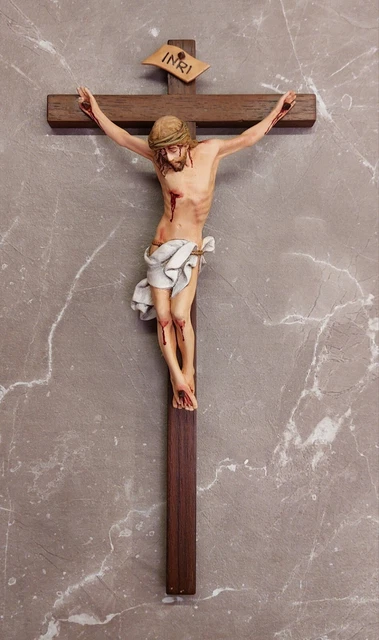 Crocifisso in legno con Gesù in stile barocco | Myriam