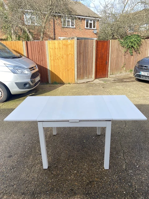 Bjursta extendable on sale table square
